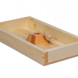 INNER COVER WITH CENTRAL FEEDING BLOCK FOR 6 FRAME B NUC HIVE WITH 25mm THICK SIDES IT MODEL INNER COVER WITH CENTRAL FEEDING BLOCK FOR 6 FRAME B NUC HIVE WITH 25mm THICK SIDES IT MODEL